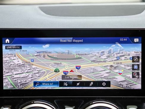 Used 2023 Mercedes-Benz GLA 250 w/ Premium Package image 15