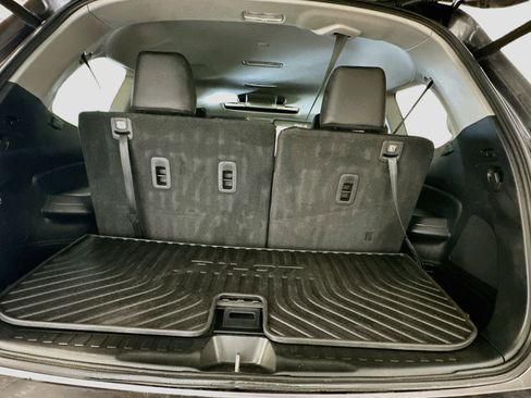 Used 2020 Honda Pilot Touring image 32