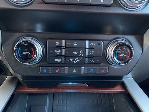 Used 2021 Ford F250 King Ranch w/ Chrome Package image 31