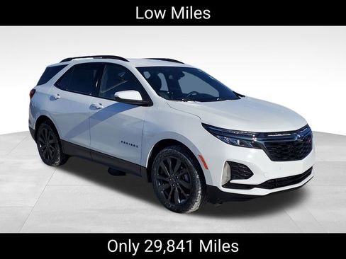 Certified 2023 Chevrolet Equinox RS w/ RS Leather Package image 2