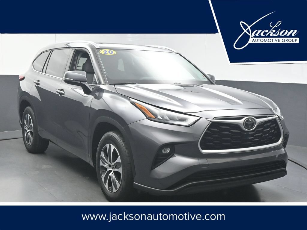 Used 2020 Toyota Highlander XLE FWD image 1