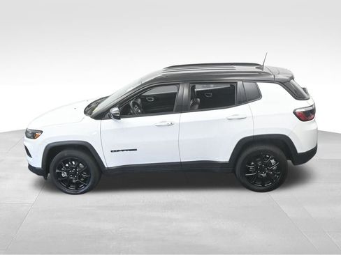 Used 2023 Jeep Compass Altitude image 47