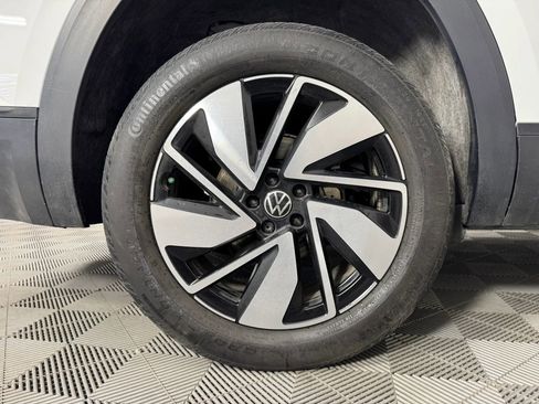 Used 2024 Volkswagen Atlas SE image 50