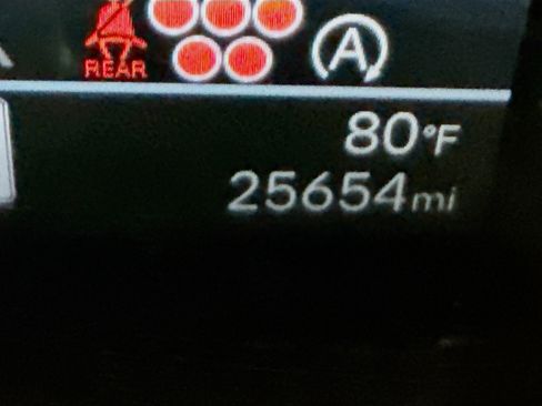 Used 2025 Hyundai Santa Fe SEL FWD image 19