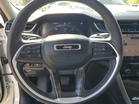 Used 2023 Jeep Grand Cherokee Limited w/ Trailer Tow Prep Group (B) AWD/4WD image 20