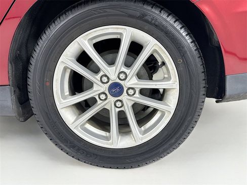 Used 2017 Ford Focus SE image 27
