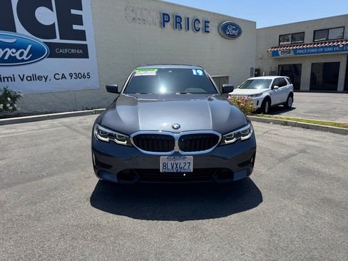 Used 2019 BMW 330i Sedan w/ Convenience Package RWD image 2