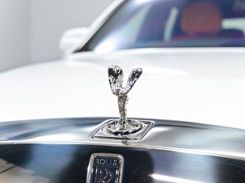 Used 2022 Rolls-Royce Phantom Sedan w/ The Phantom Package RWD image 69