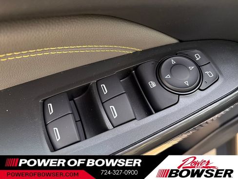 New 2026 Chevrolet Trax ACTIV w/ Sunroof Package FWD image 8