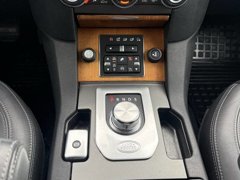 Used 2015 Land Rover LR4 HSE LUX image 26