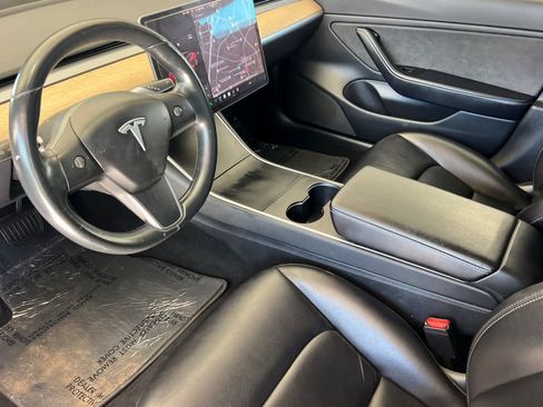 Used 2018 Tesla Model 3 Long Range AWD/4WD image 11