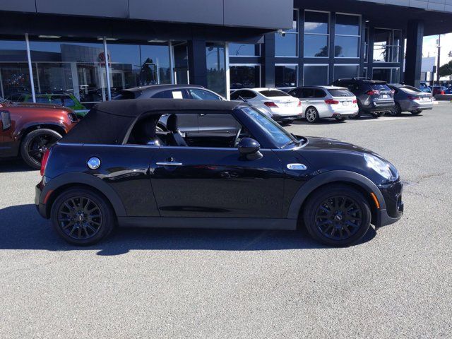 Used 2017 MINI Cooper S FWD image 2