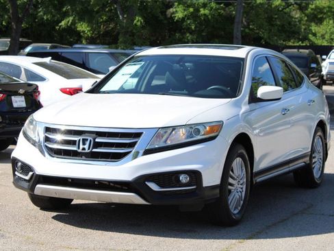 Used 2015 Honda Crosstour EX image 3