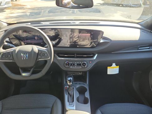 New 2026 Buick Envista Preferred image 7