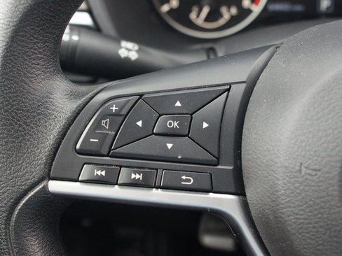 Used 2023 Nissan Altima 2.5 SV image 7