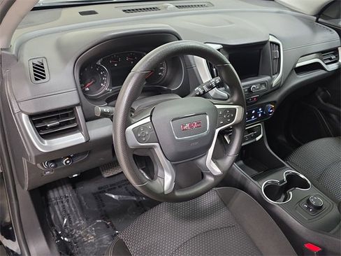 Used 2024 GMC Terrain SLE image 16