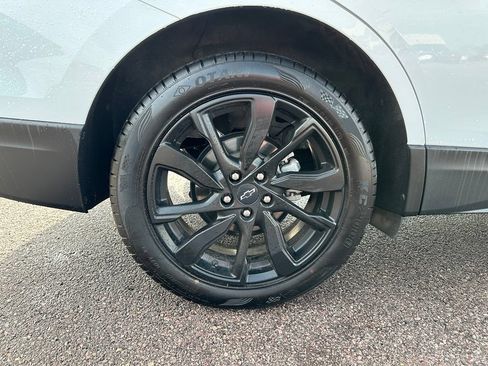 Used 2022 Chevrolet Equinox RS AWD/4WD image 38