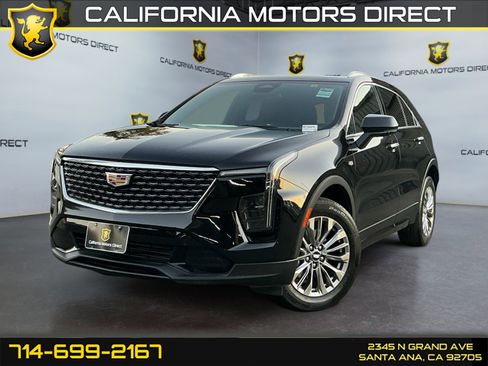Used 2024 Cadillac XT4 Premium Luxury image 1