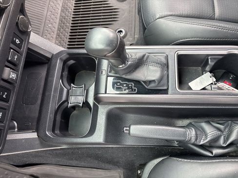 Used 2022 Toyota Tacoma TRD Sport w/ TRD Premium Sport Package AWD/4WD image 10