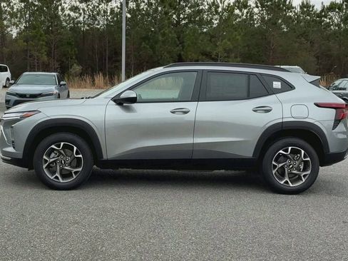 New 2026 Chevrolet Trax LT w/ Driver Confidence Package image 37