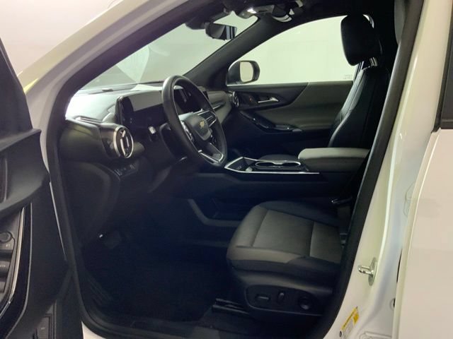 Used 2025 Chevrolet Equinox LT w/ Convenience Package II FWD image 7