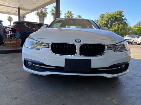 Used 2017 BMW 330i Sedan RWD image 29