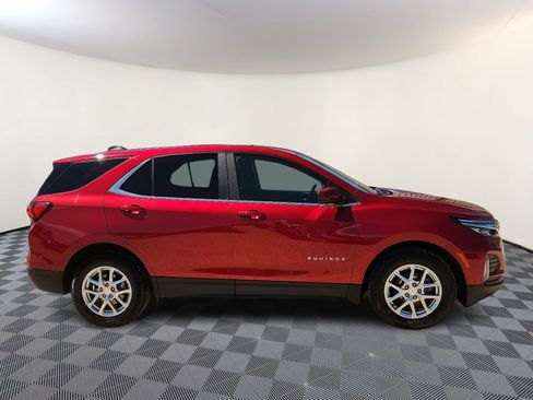 Used 2024 Chevrolet Equinox LT FWD image 5