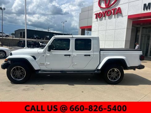 Used 2021 Jeep Gladiator Overland AWD/4WD image 14