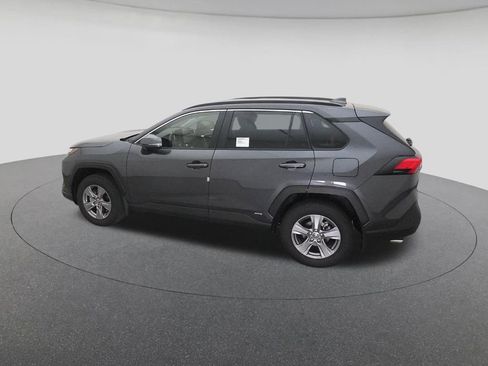 New 2025 Toyota RAV4 XLE image 4
