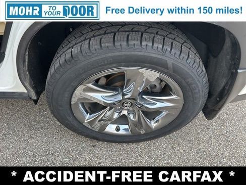 Used 2019 Toyota Highlander Limited Platinum image 32