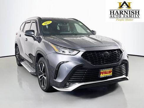 Used 2022 Toyota Highlander XSE AWD/4WD image 1