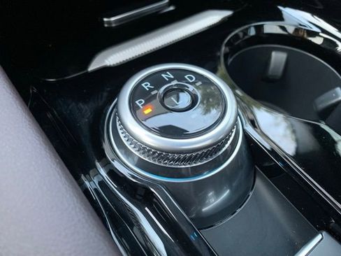 Certified 2025 Ford Explorer Platinum w/ Ultimate Package image 29