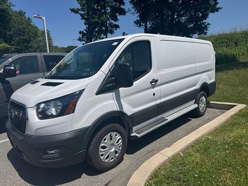 Used 2025 Ford Transit 250 Low Roof w/ Exterior Upgrade Package RWD image 2