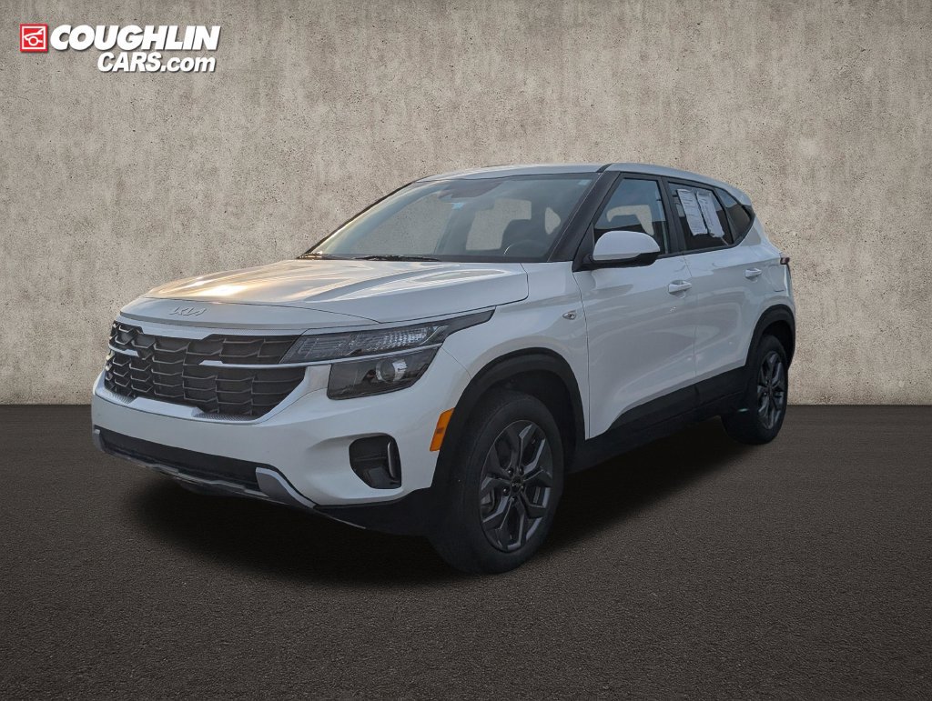 Used 2024 Kia Seltos LX AWD/4WD image 3