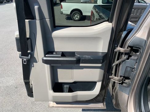 Used 2020 Ford F250 XL w/ Power Equipment Group AWD/4WD image 28