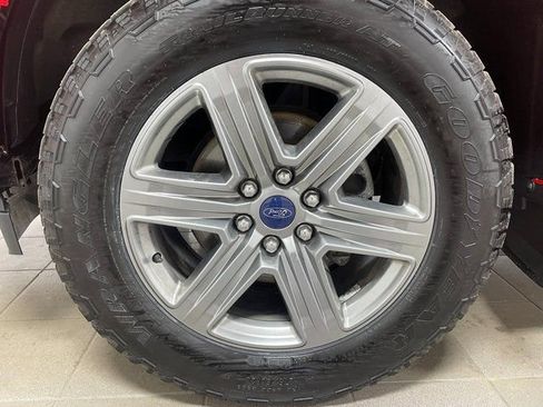 Used 2018 Ford F150 XLT w/ Equipment Group 302A Luxury image 7