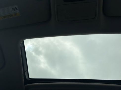 Used 2023 Honda Accord EX image 17