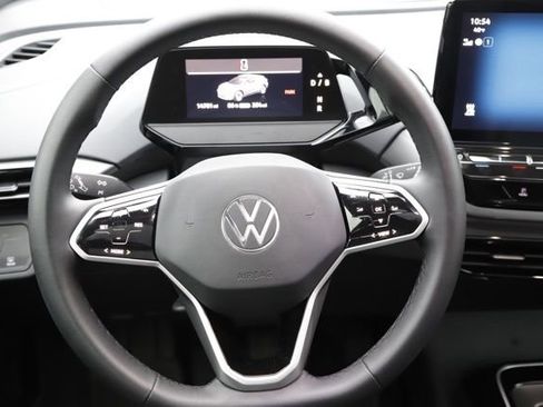Used 2023 Volkswagen ID.4 Pro S image 19