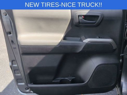 Used 2021 Toyota Tacoma SR5 image 28