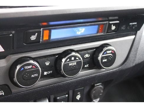 Used 2020 Toyota Tacoma TRD Sport w/ TRD Premium Sport Package image 28