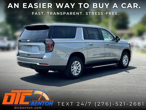 Used 2025 Chevrolet Suburban LT AWD/4WD image 5