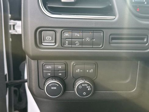 Used 2024 Chevrolet Tahoe Z71 image 28