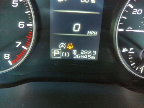 Used 2024 Subaru Crosstrek 2.0i Premium image 21