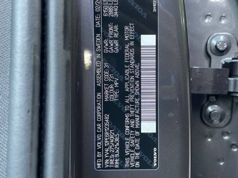 Certified 2024 Volvo XC90 B5 Plus AWD/4WD image 29