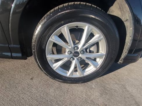 Used 2023 Audi Q3 2.0T Premium image 32