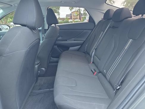 Used 2024 Hyundai Elantra SEL w/ Convenience Package FWD image 29