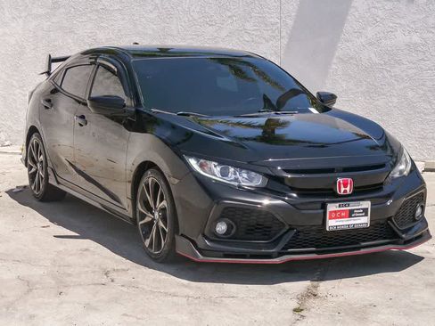 Used 2017 Honda Civic Sport image 3