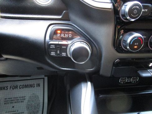 Used 2021 RAM 1500 Big Horn AWD/4WD image 15