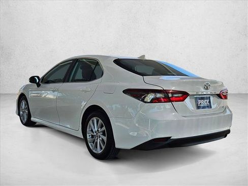 Used 2024 Toyota Camry LE FWD image 6