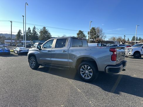 Used 2021 Chevrolet Silverado 1500 RST w/ Convenience Package II image 3